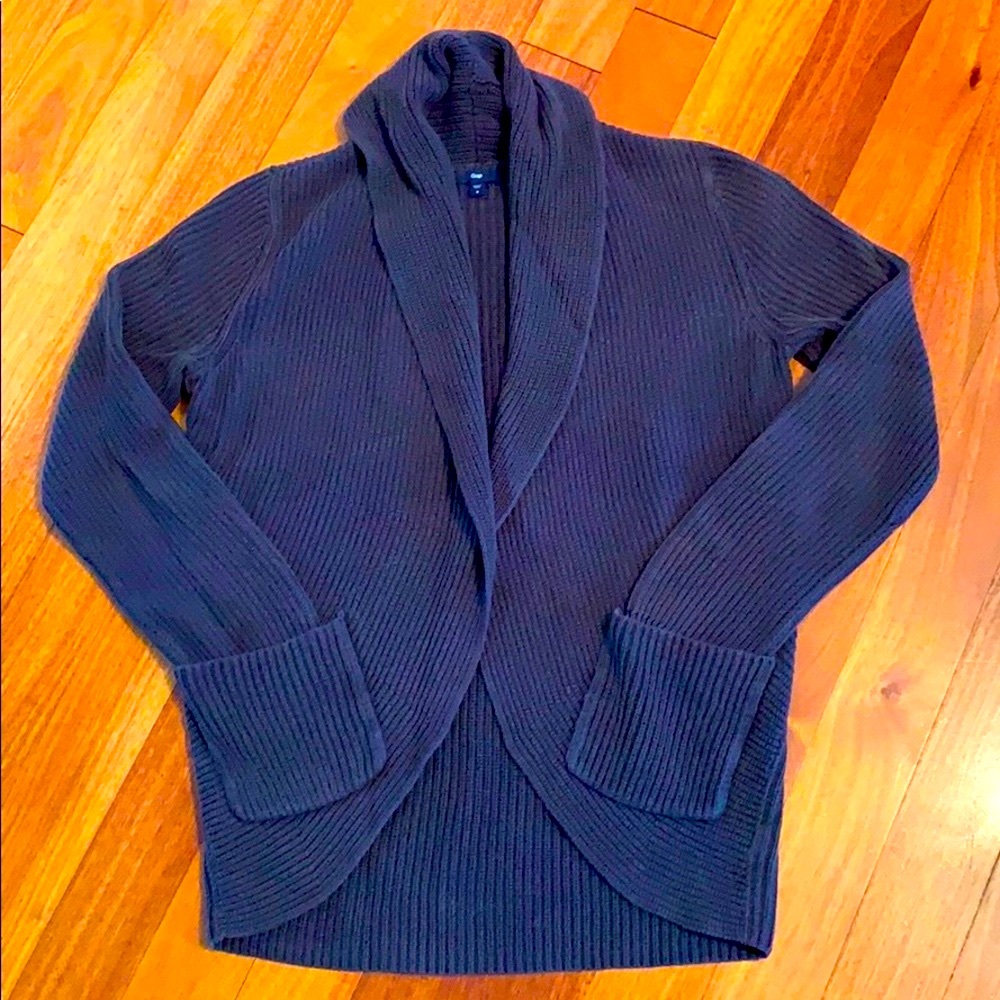 Gap sweater (Size M actual size is S)